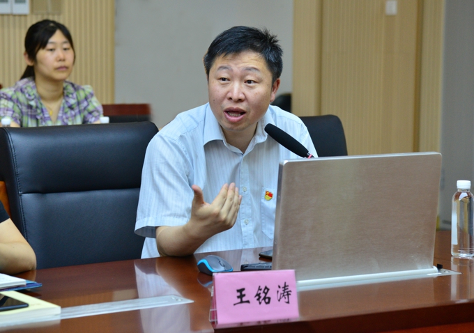 无锡市委讲师团团长王铭涛应邀为beat365作党史学习教育专题宣讲2.jpg