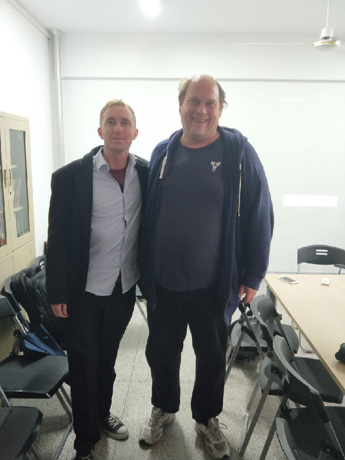 英语俱乐部 (1).jpg